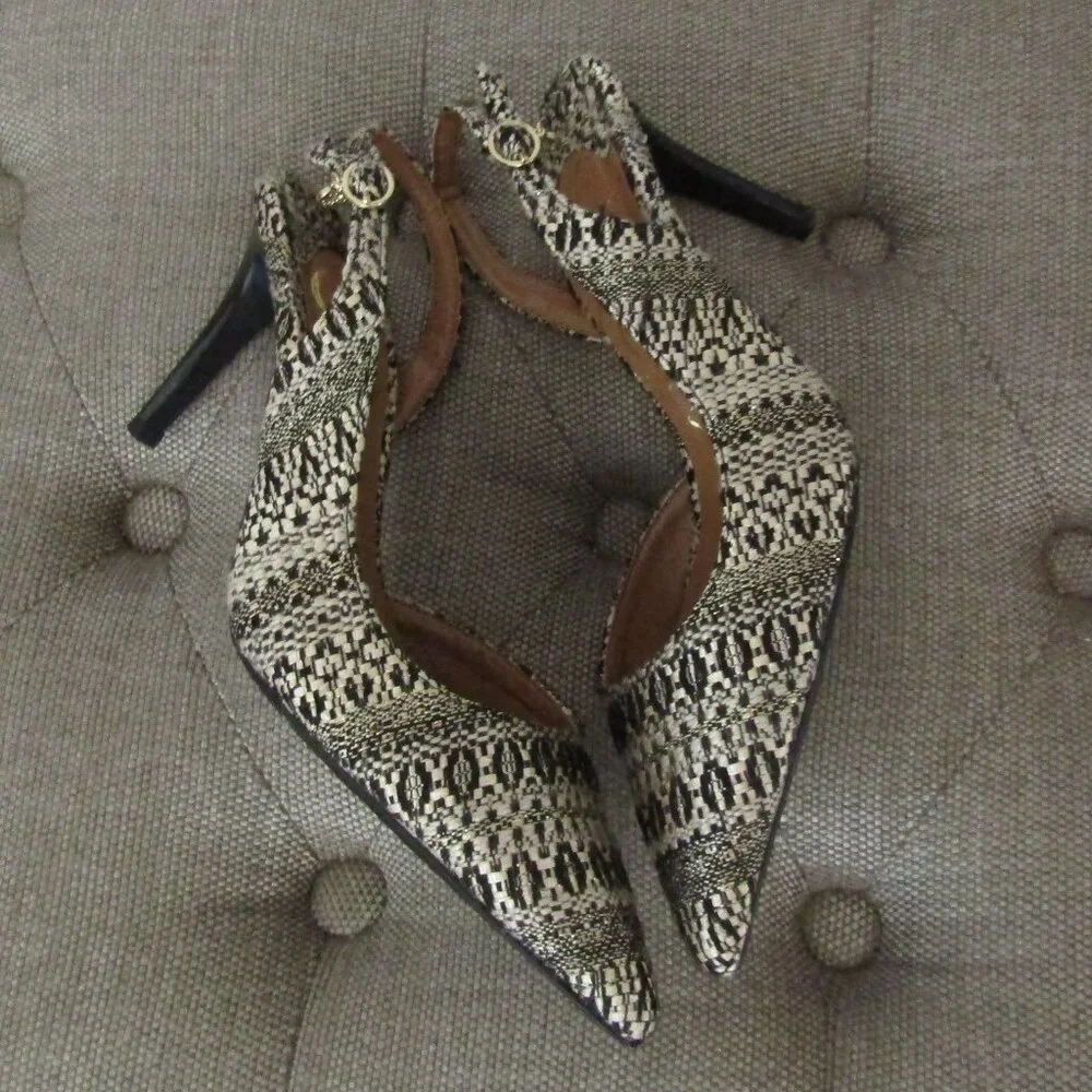 J Renee Lacee Pointed Toe Heels 7W